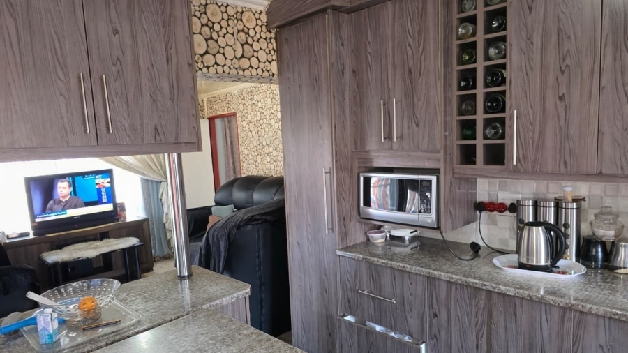 3 Bedroom Property for Sale in Rustenburg North North West